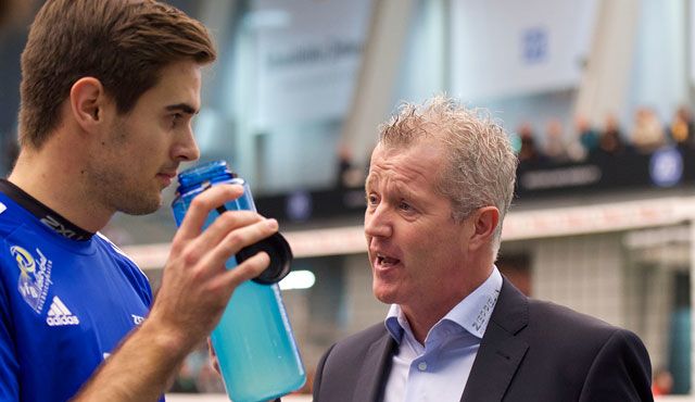 Fans freuen sich auf Doppelspieltag in der ZF Arena Foto: Günter Kram Fans freuen sich auf Doppelspieltag in der ZF Arena - Foto: Günter Kram