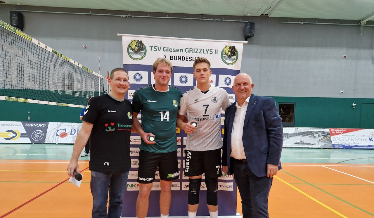 Auswärtssieg für die Superzweite - Foto:  Claas Blume