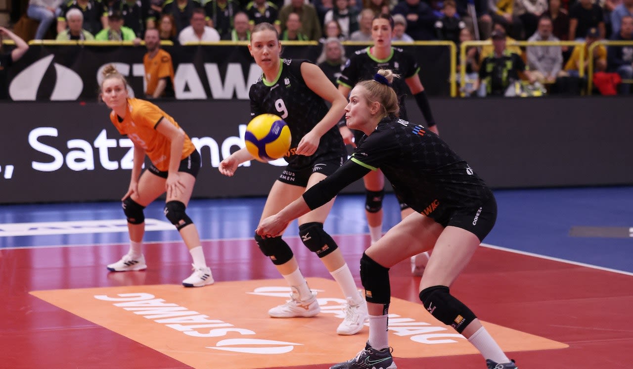 Vilsbiburg triumphiert nach großem Kampf Foto: Ladies in Black Aachen\ Andreas Steindl Vilsbiburg triumphiert nach großem Kampf - Foto: Ladies in Black Aachen\ Andreas Steindl