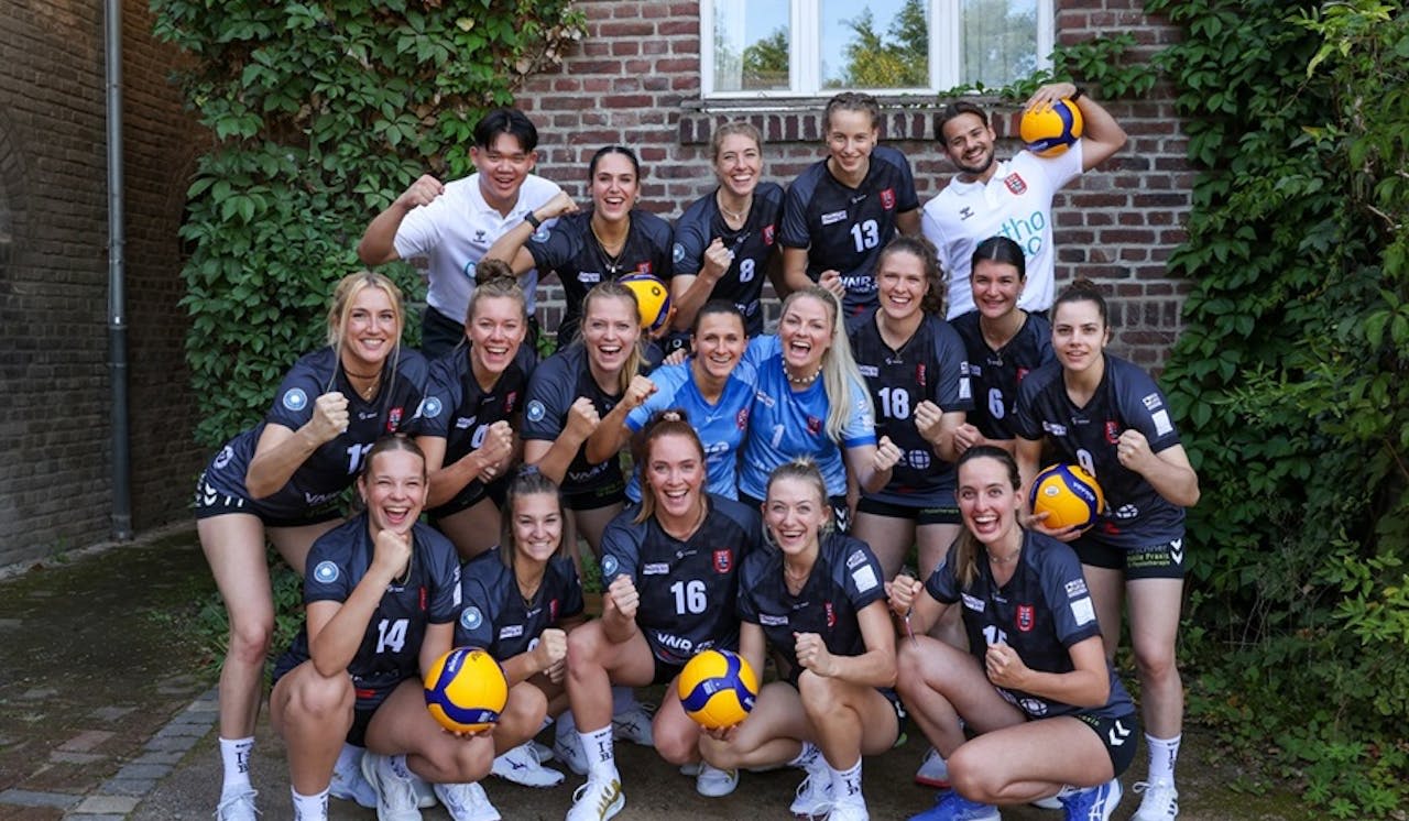 Aufschlag in die neue Bundesliga - Saison - Foto:  Detlef Gottwald