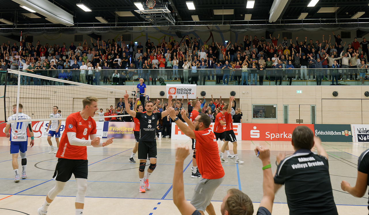 Letzter Spieltag vor heimischer Kulisse - Foto:  VC Dresden / Frank Kleinert