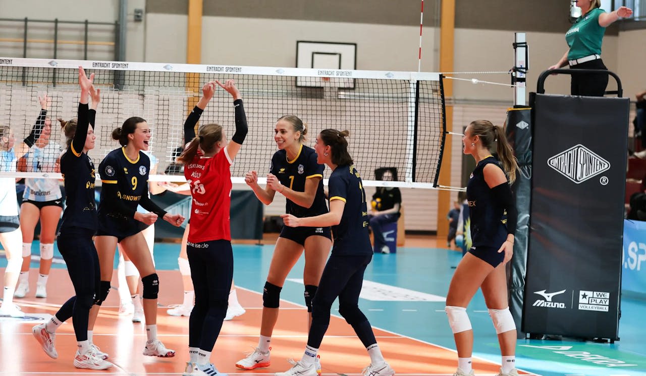 Nervenstark zum Derbysieg - DSHS SnowTrex Köln gewinnt 3:1 in Düsseldorf - Foto: Florian Zons