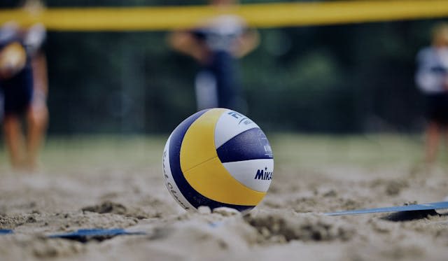 Countdown zur Beachvolleyball-WM 2025: Wer krönt sich zum Weltmeister in Adelaide? - Foto: Unsplash