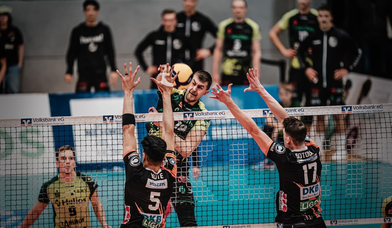 GRIZZLYS wollen gegen BR Volleys punkten Foto: Justus Stegemann GRIZZLYS wollen gegen BR Volleys punkten - Foto: Justus Stegemann