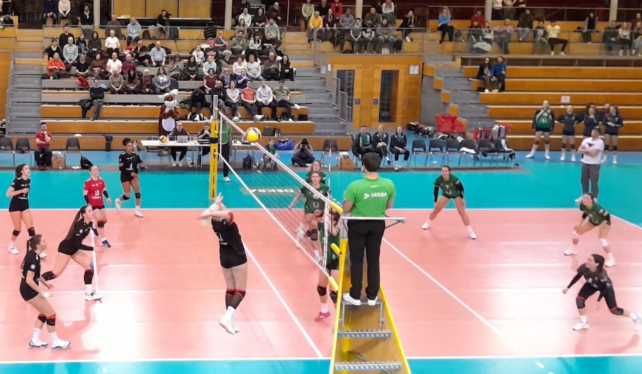 Trotz Niederlage gut verkauft Foto: Rainer Wimmer Trotz Niederlage gut verkauft - Foto: Rainer Wimmer