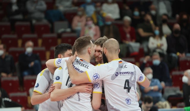 Friedrichshafen mit Auswärtssieg in Düren Foto: Powervolleys Düren Friedrichshafen mit Auswärtssieg in Düren - Foto: Powervolleys Düren