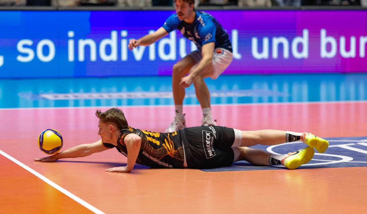 "Sechs-Punkte-Spiel" in Hildesheim - Foto:  Alexander Hoth