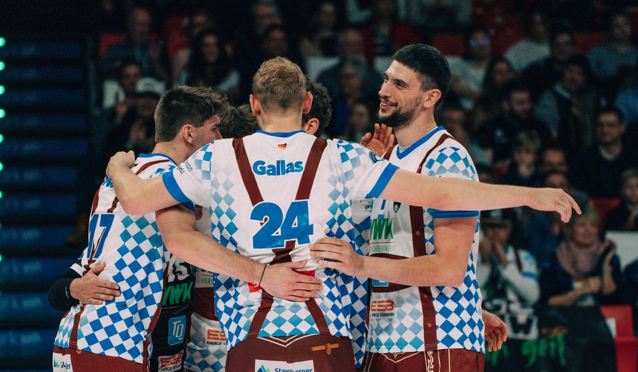 Charity Game im BMW Park - Foto:  Andre Bugl