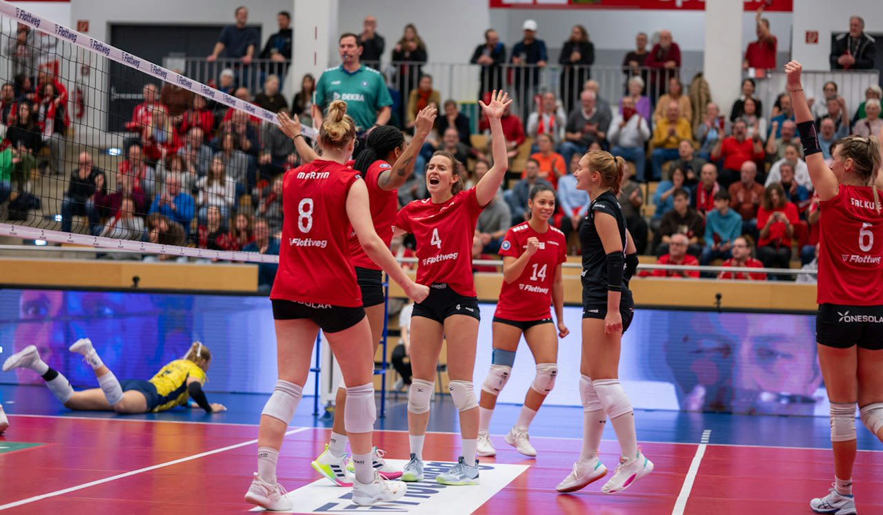 Vom Pokal-Triumph zum Liga-Alltag - Foto:  Rote Raben Vilsbiburg