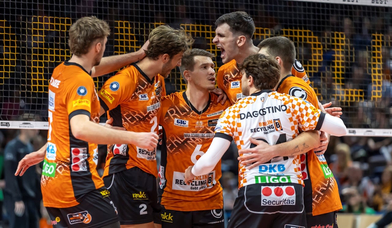 Derbytime am Samstagabend - Foto: Andreas Gora