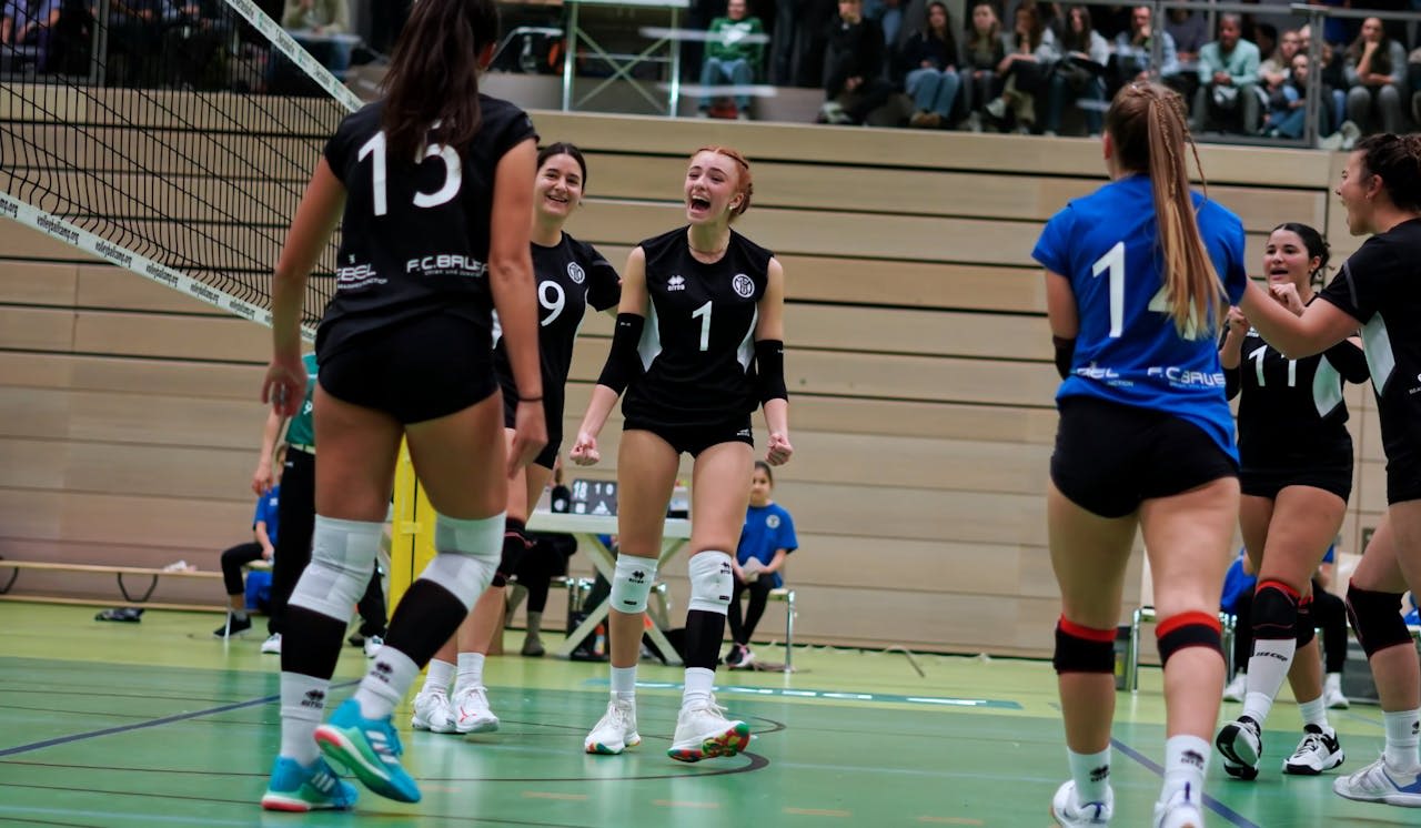 Auswärtsspiel gegen proWIN Volleys TV Holz - Foto:  Jessica Weber