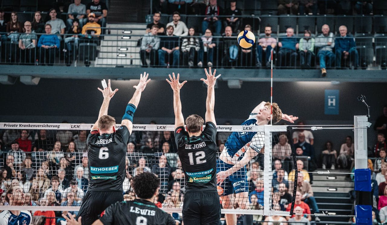 Die LüneHünen schauen vorbei - Foto:  Anton Hoefel