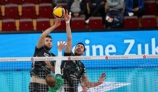 Düren: Klares 3:0 gegen Haching - Foto:  powervolleys