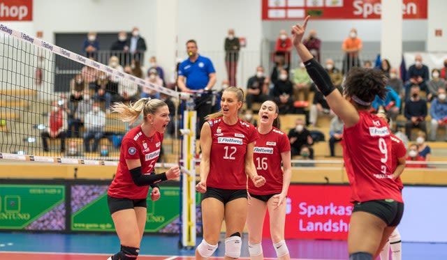 Wichtiger Punkt gegen den Favoriten Foto: Rote Raben Vilsbiburg Wichtiger Punkt gegen den Favoriten - Foto: Rote Raben Vilsbiburg