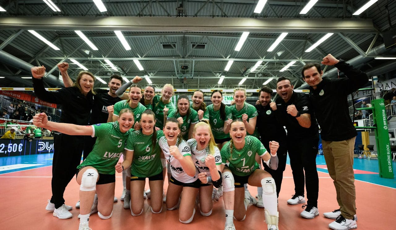 Auftakt zur 2. Runde - Foto:  Conny Kurth