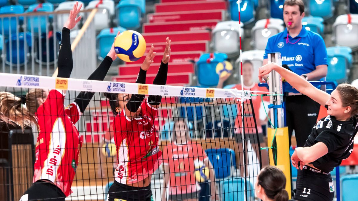 Rote Raben Vilsbiburg gegen SC Potsdam am Mittwoch live ab 17:55 Uhr im Free-TV Foto: imago Rote Raben Vilsbiburg gegen SC Potsdam am Mittwoch live ab 17:55 Uhr im Free-TV - Foto: imago