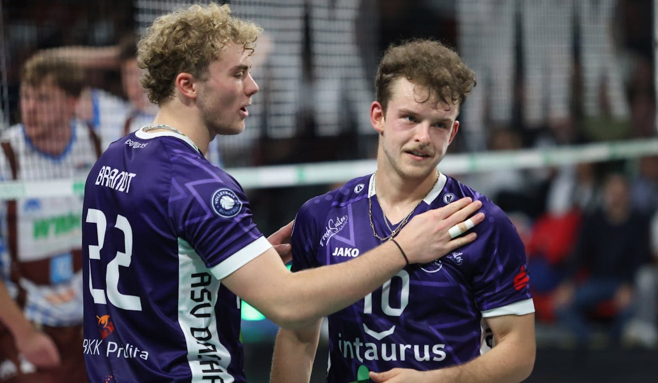 Vollgas im ersten Heimspiel - Foto:  Bruno Haelke