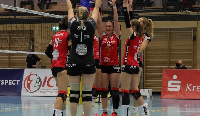 Abschluss der Saison mit Heimspiel Foto: Robert Burschik Abschluss der Saison mit Heimspiel - Foto: Robert Burschik