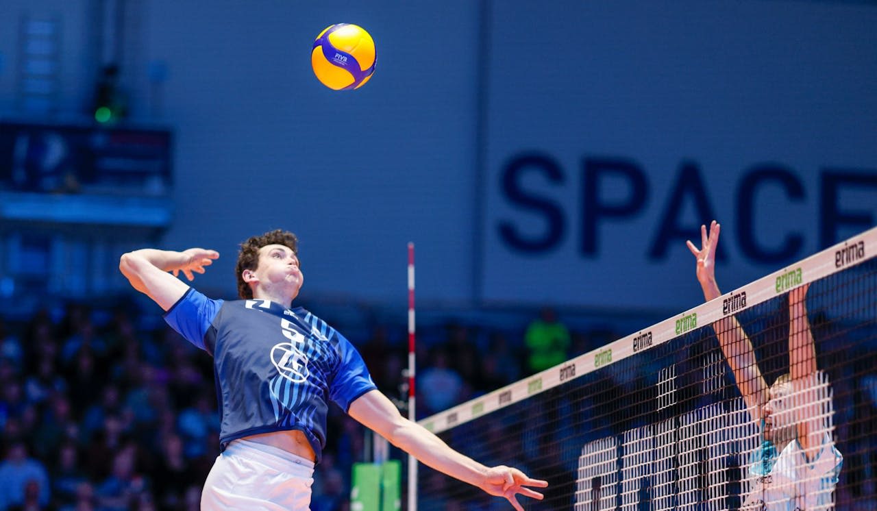 Im Anflug auf Düren - Foto:  Alexander Hoth