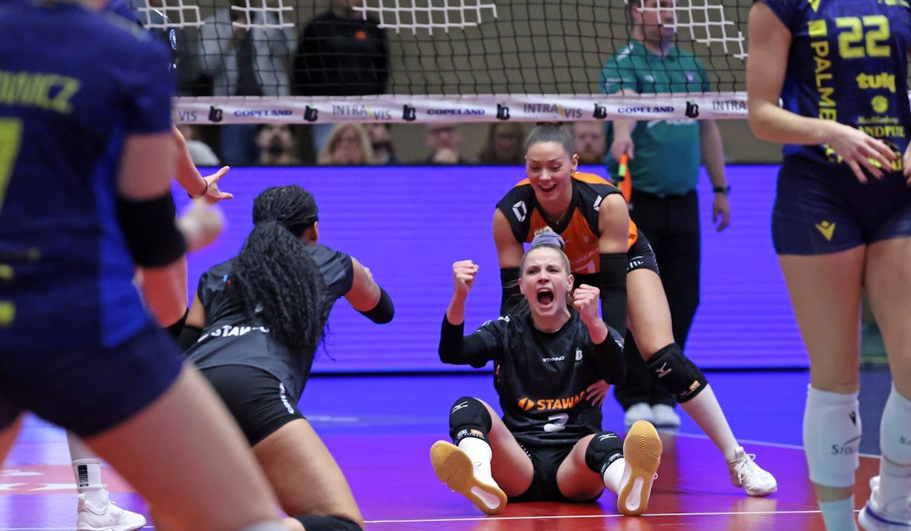 Knisternde Stimmung mit zufriedenen Gästen - Foto:  LiB Aachen// Andreas Steindl