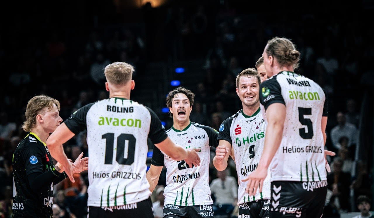 Berlin Tag und Nacht für die GRIZZLYS Foto: Elisabeth Kloth Berlin Tag und Nacht für die GRIZZLYS - Foto: Elisabeth Kloth