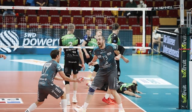 Düren: Starker Start in die Playoffs - Foto: powervolleys/Gras