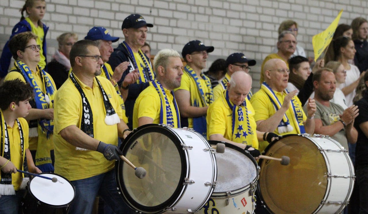 Derbytime in der Voba! - Foto:  H.Ströh
