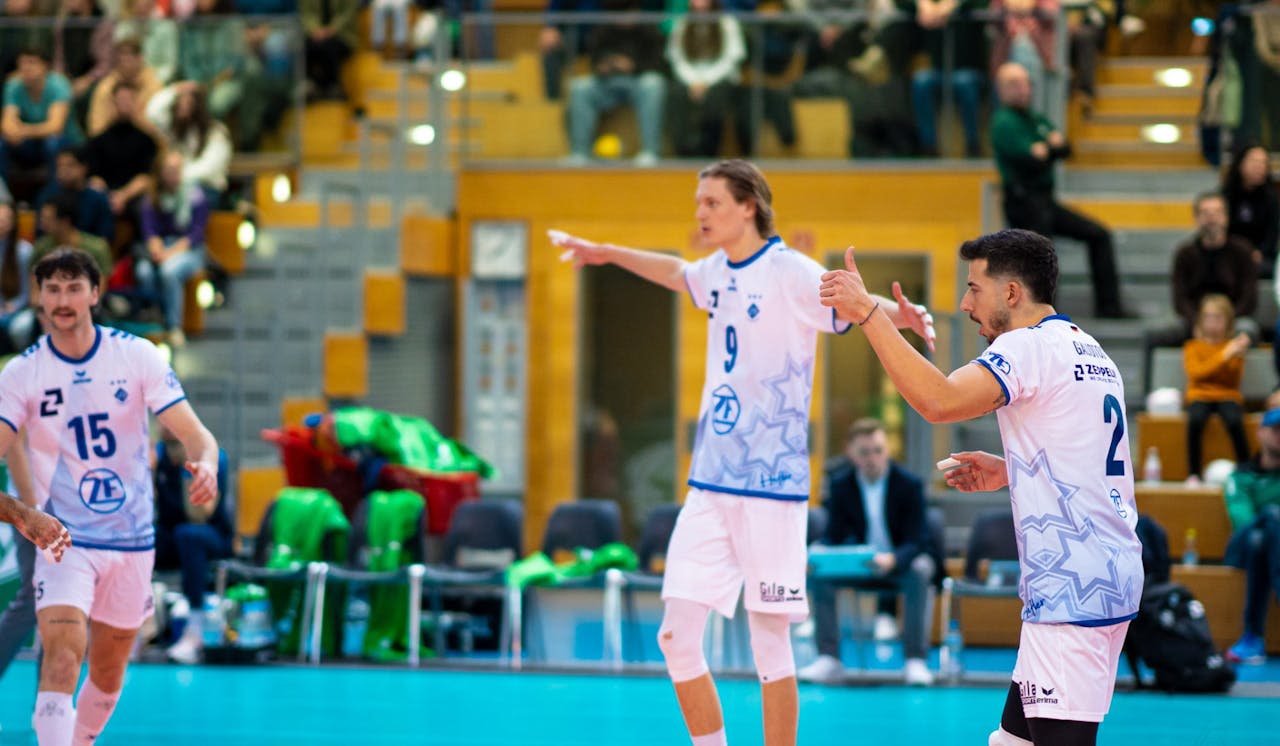 Starke Antwort nach Pokalaus - Foto:  Alexander Petek