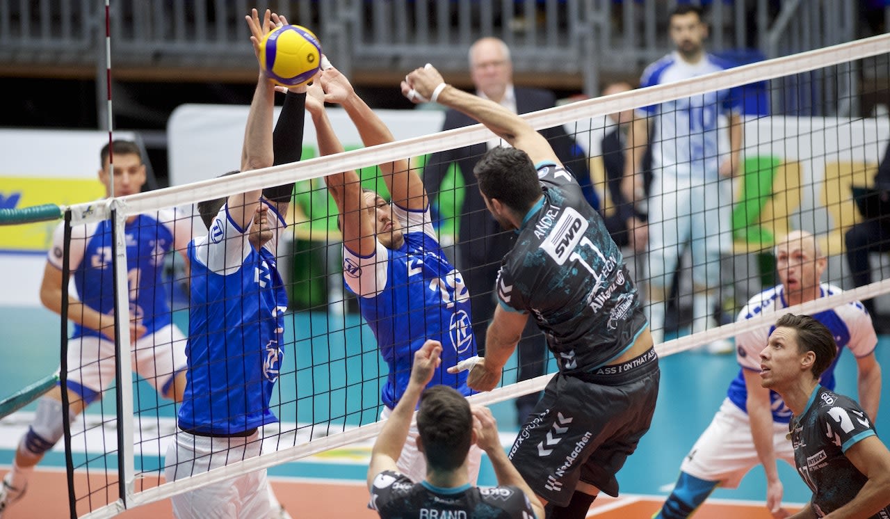 Klares Zeichen gesetzt - Friedrichshafen lässt Düren in heimischer Halle keine Chance Foto: Günter Kram Klares Zeichen gesetzt - Friedrichshafen lässt Düren in heimischer Halle keine Chance - Foto: Günter Kram