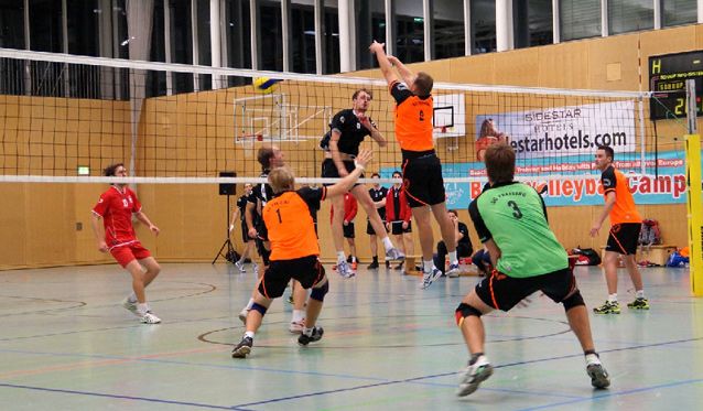 Derby zum Jahresauftakt für die SCF-Volleyballer Foto: SC Freising Derby zum Jahresauftakt für die SCF-Volleyballer - Foto: SC Freising
