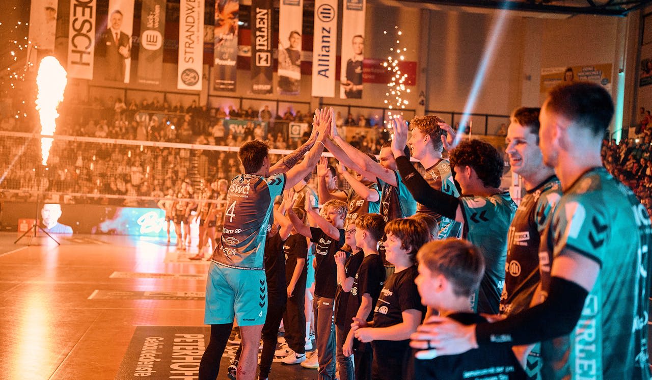 Richtungsweisende Partie gegen den VfB - Foto:  www.jd-photoart.de