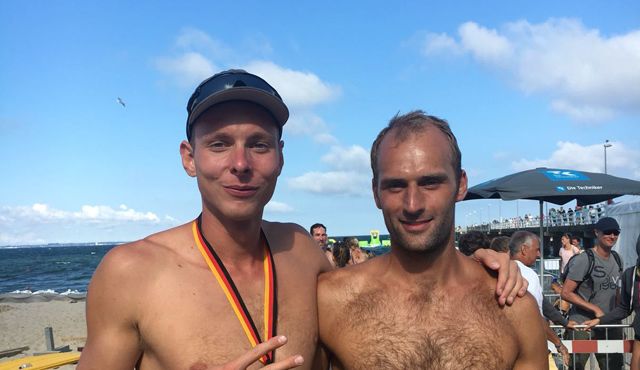 Netzhoppers Neuzugang mit überragender Leistung bei den Deutschen Beach-Volleyball- Meisterschaften Foto: Dirk Westphal, Netzhoppers Netzhoppers Neuzugang mit überragender Leistung bei den Deutschen Beach-Volleyball- Meisterschaften - Foto: Dirk Westphal, Netzhoppers