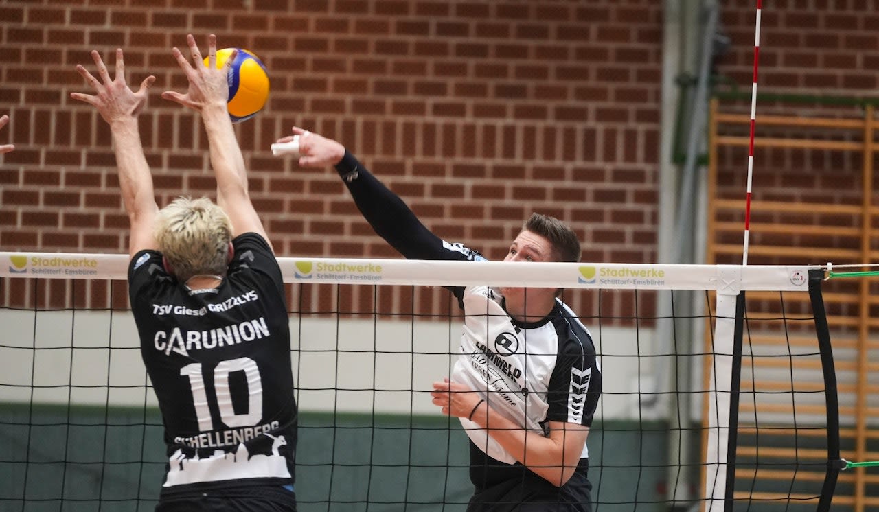 FC 09 unterliegt den Grizzlys - Foto:  Hinnerk Schröer