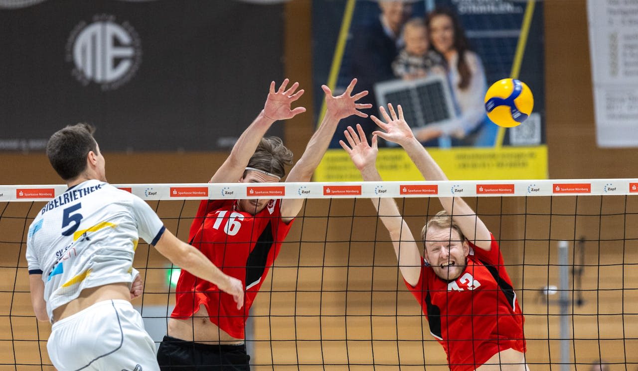 Vorletztes Heimspiel gegen VC Dresden Foto: Güner Santemiz Vorletztes Heimspiel gegen VC Dresden - Foto: Güner Santemiz
