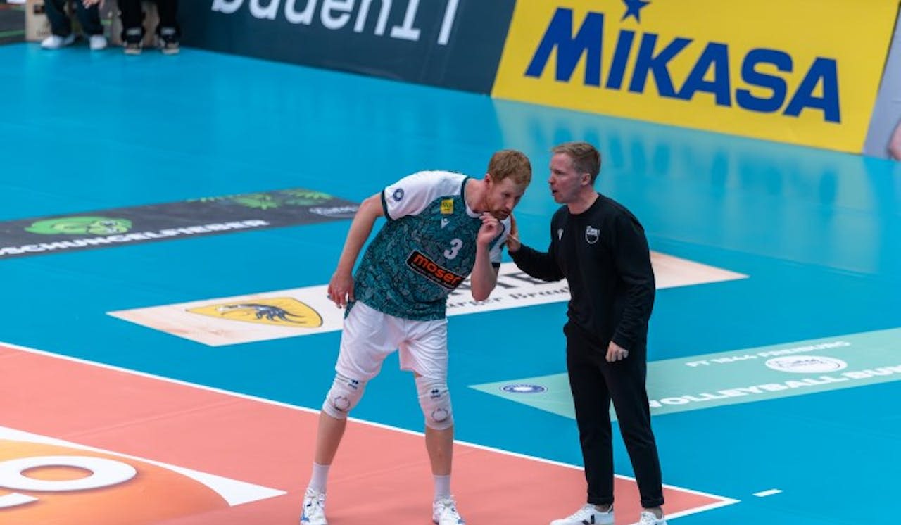 Bittere Auswärtsniederlage - Foto:  Stephan Tapken