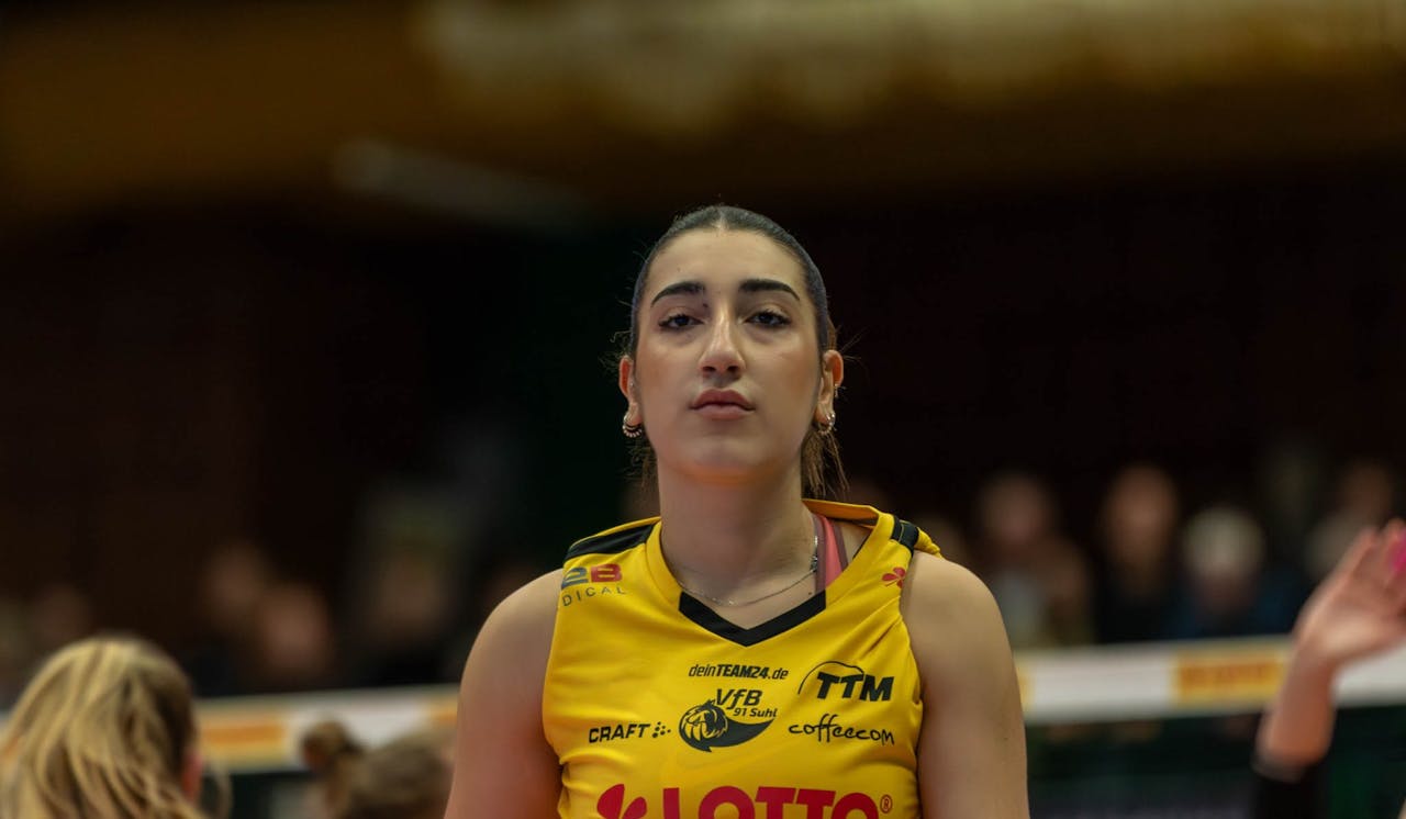 Suhler Siegesserie reißt gegen Potsdam - Foto:  Stephan Roßteuscher