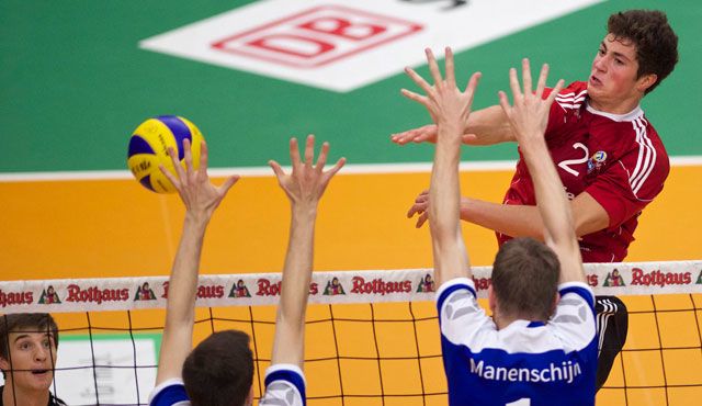 Friedrichshafen will das Dutzend voll machen Foto: Günter Kram Friedrichshafen will das Dutzend voll machen - Foto: Günter Kram