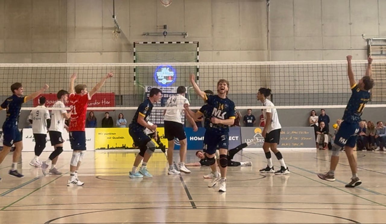 MLK Volleys feiern ersten Saison-Sieg - Foto: Dan Pütter