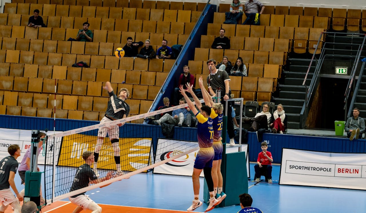 Nikolaus-Duell: GOATS vs. BR Volleys - Foto:  Valentin Rodriguez