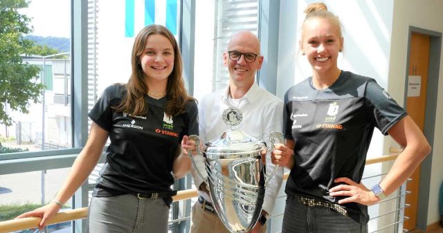Ladies in Black präsentieren Netaachen-Cup Foto: Ladies in Black Aachen // Nhu-Khanh Pham Ladies in Black präsentieren Netaachen-Cup - Foto: Ladies in Black Aachen // Nhu-Khanh Pham