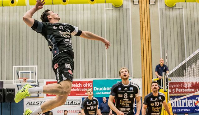 VC Eltmann am Sonntag beim Favoritenschreck in Rüsselsheimer Großsporthalle Foto: Frank Heumann VC Eltmann am Sonntag beim Favoritenschreck in Rüsselsheimer Großsporthalle - Foto: Frank Heumann