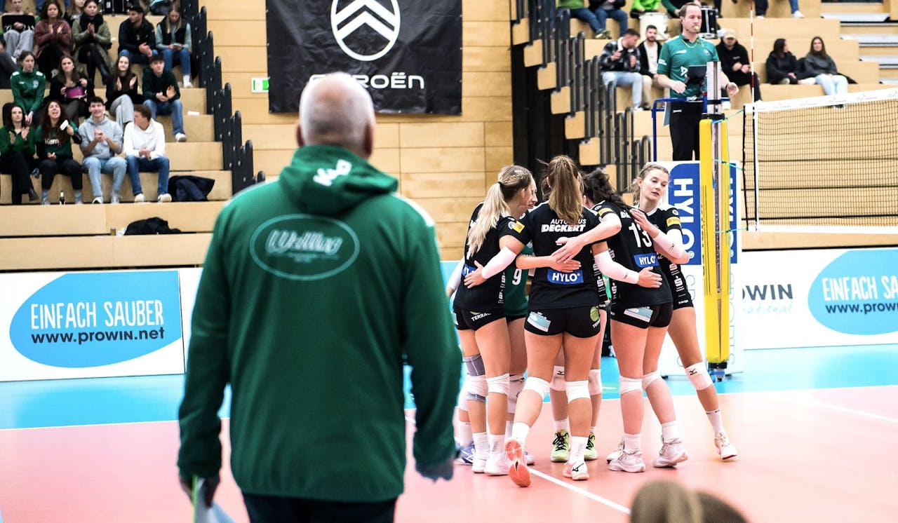 Zuhause punkten die proWIN Volleys weiter - Foto:  Georg Kunz