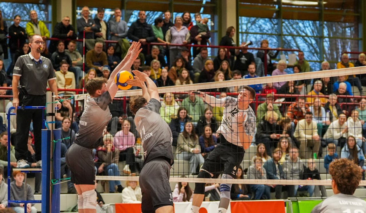 FC 09 unterliegt Essen im Tiebreak-Krimi - Foto:  Hinnerk Schröer