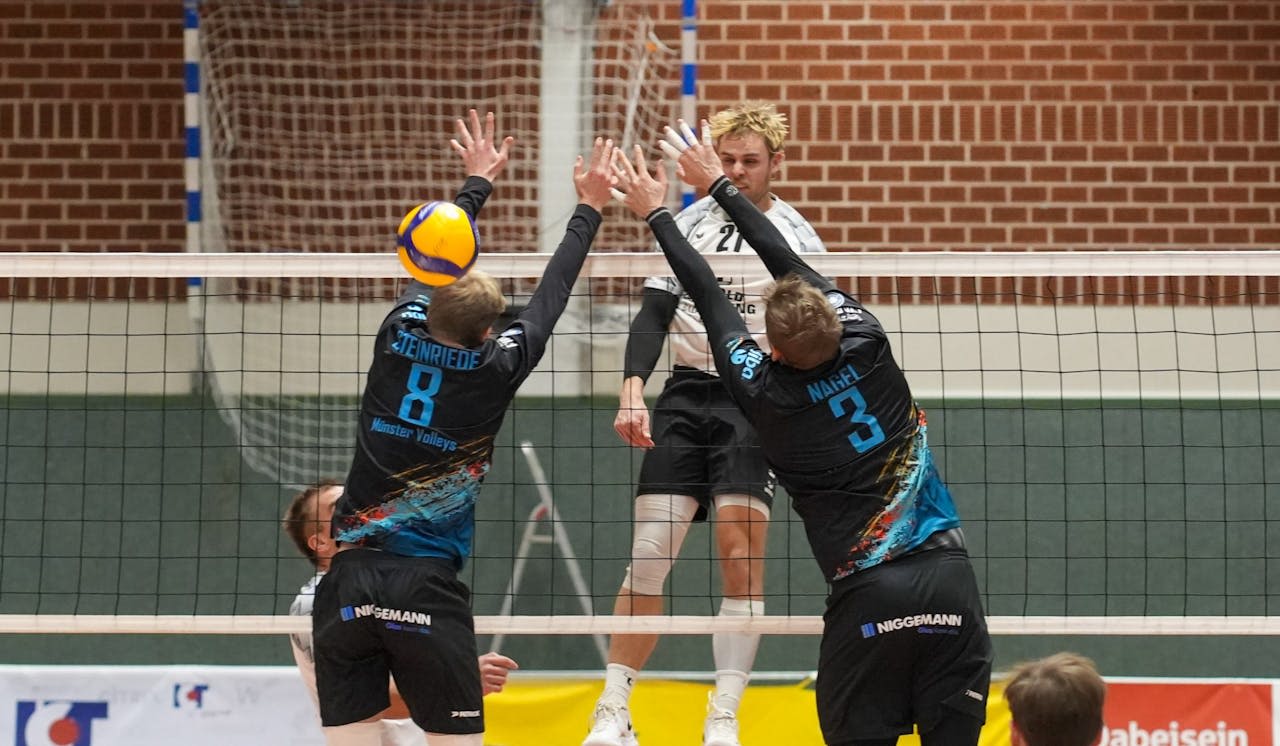 FC 09 hat im Derby klar die Nase vorn - Foto:  Hinnerk Schröer