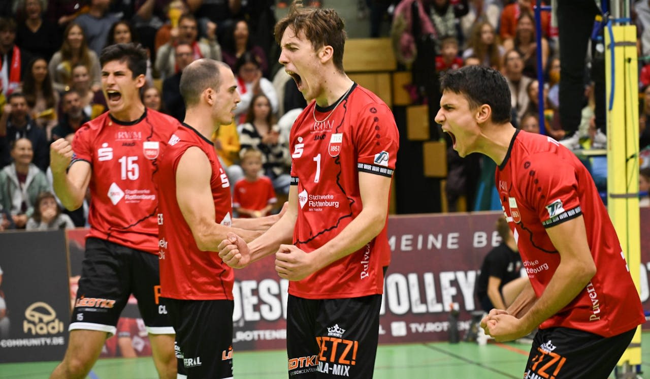 Endlich wieder Heimspiel! - Foto:  Ralph Kunze