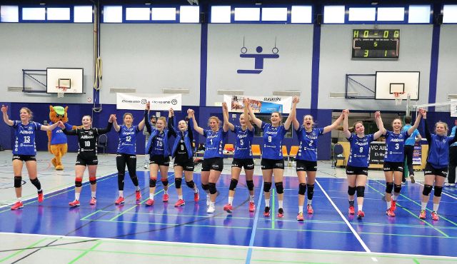 VC Allbau Essen sichert sich mit viel Klasse und Willen Platz 3 - Foto: Tom Schulte