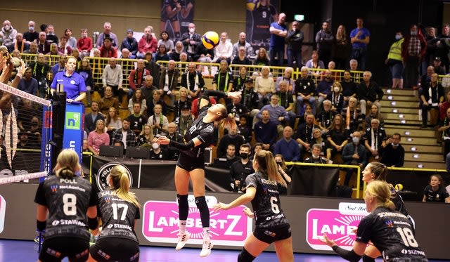 Aachen startet wieder durch Foto: Ladies in Black Aachen\Andreas Steindl Aachen startet wieder durch - Foto: Ladies in Black Aachen\Andreas Steindl