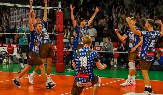 Und am Ende siegte doch der Rekordmeister Foto: WWK Volleys Und am Ende siegte doch der Rekordmeister - Foto: WWK Volleys