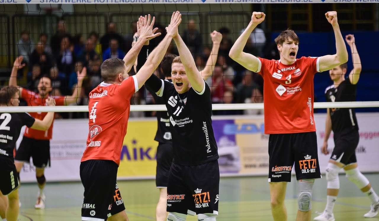 Grandiose Teamleistung für drei Punkte - Foto:  Ralph Kunze