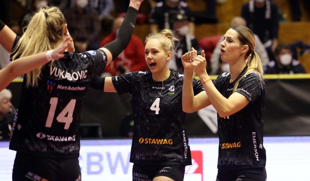 Ladies in Black am Mittwoch beim SC Potsdam zu Gast Foto: Ladies in Black Aachen\ Andreas Steindl Ladies in Black am Mittwoch beim SC Potsdam zu Gast - Foto: Ladies in Black Aachen\ Andreas Steindl